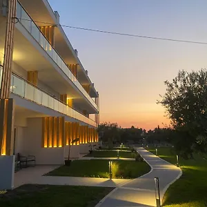 https://asterias-premium-holiday-apartments.hotelschalkidiki.net